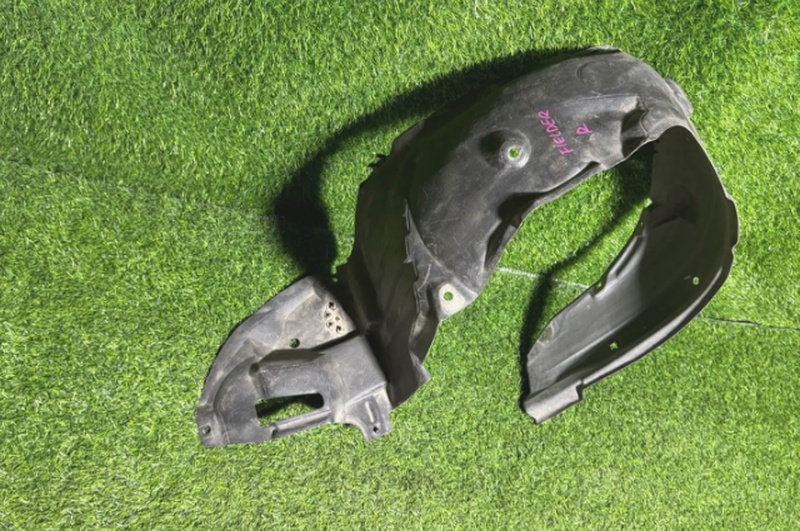 Подкрылок Toyota Fielder, Axio 2007-2011г, передний правый